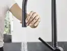 Смеситель для кухни Hansgrohe Talis M54 210 (цвет - чёрный матовый), с вытяжным душем (72801670) фото 6 Aquada.com.ua