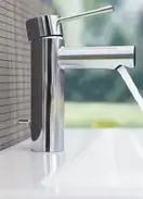 Grohe Essence New Змішувач для раковини S-розмір, хром (32898001)