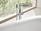 Grohe Essence New Напольный смеситель для ванны, хром (23491001)