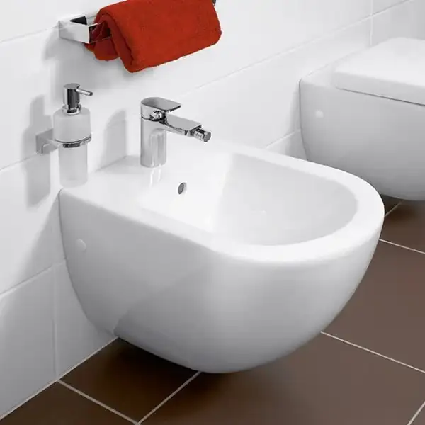 Биде подвесное Villeroy & Boch Subway 56х37,5 см (альпийский белый) (74000001) фото 3 Aquada.com.ua