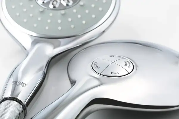 Душовий гарнітур зі штангою, 4 режими струменя Grohe Power&Soul (27738000)