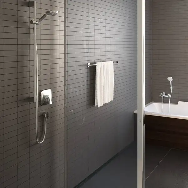 Душовий набір Hansgrohe Croma Select E Multi 900, білий / хром (26590400)