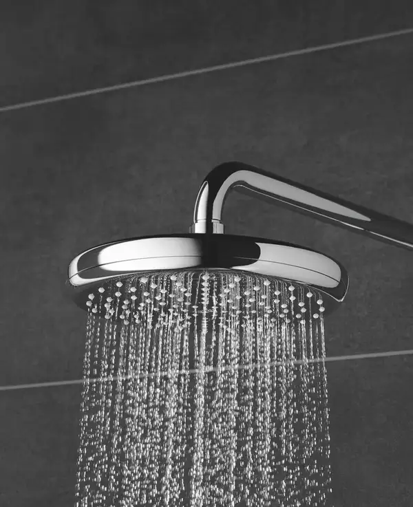 Душова система прихованого монтажу зі змішувачем Grohe Eurosmart Cosmopolitan (25219001)