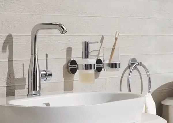 GROHE Набор аксессуаров Essentials  (40344001) фото 4 Aquada.com.ua