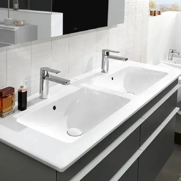 VILLEROY & BOCH Раковина двойная Villeroy-Boch Venticello 130х50 см (4111DL01) фото 2 Aquada.com.ua