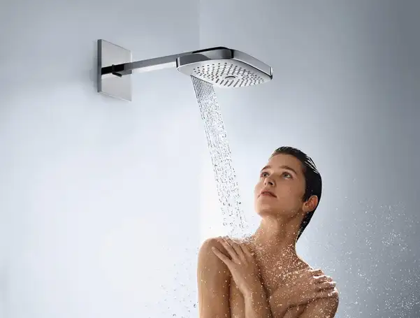 Верхний душ с держателем Hansgrohe Raindance Select Е 3jet 300 х 190 мм (цвет - хром) (26468000) фото 4 Aquada.com.ua