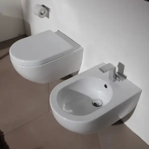 Унитаз с функцией биде Flaminia App Goclean (безободковый), с сиденьем Soft Close (AP118G+ERWCB+QKCW03) фото 2 Aquada.com.ua