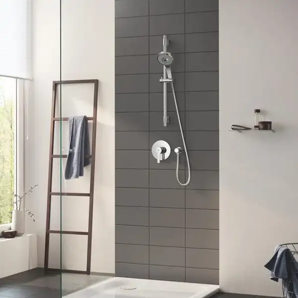 Змішувач для душа Grohe Lineare New (24063001)