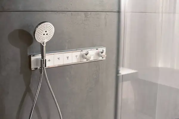 Термостат, скрытого монтажа, на 4 потребителя Hansgrohe RainSelect (цвет - хром/белый) (15357400) фото 2 Aquada.com.ua