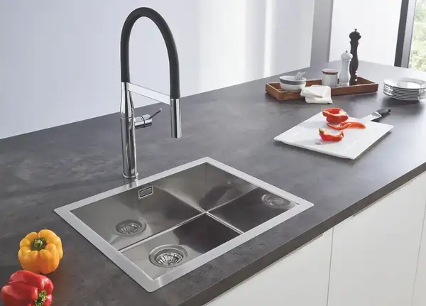 Grohe Essence New Смеситель для кухни, хром (30294000)