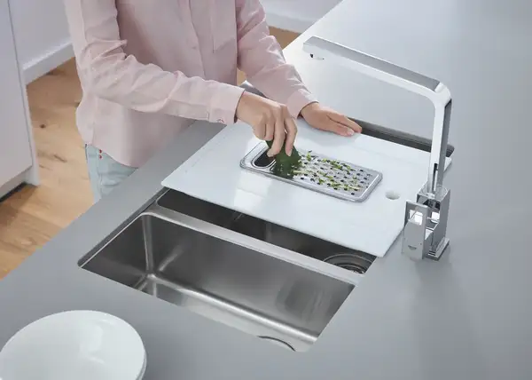 Grohe Eurocube Змішувач для кухні, хром (31255000)