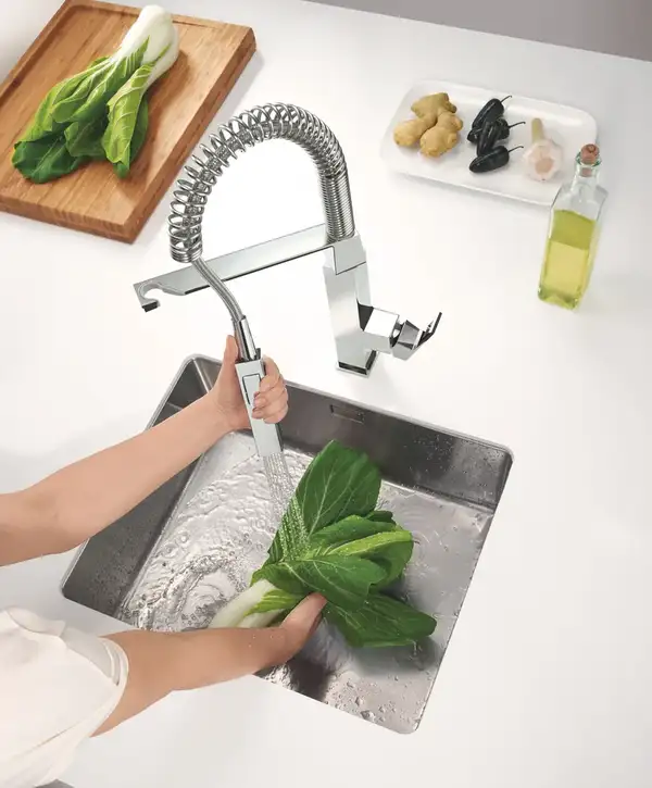 Grohe Eurocube Змішувач для кухні, хром (31395000)