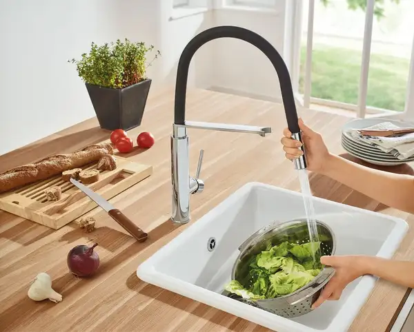 Смеситель для кухни Grohe Concetto (цвет - хром/чёрный) (31491000) фото 4 Aquada.com.ua