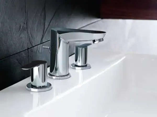 Grohe BauEdge Смеситель для раковины на 3 отверстия (20197000) фото 2 Aquada.com.ua