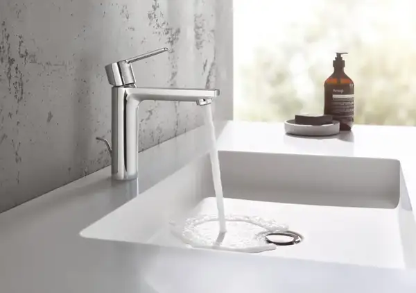 Змішувач для умивальника Grohe Lineare New S-Size, хром (32114001)
