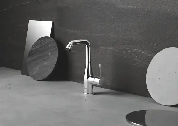 Grohe Essence New Смеситель для раковины, хром (32628001)