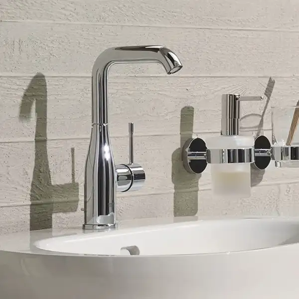 Grohe Essence New Смеситель для раковины, хром (32628001)