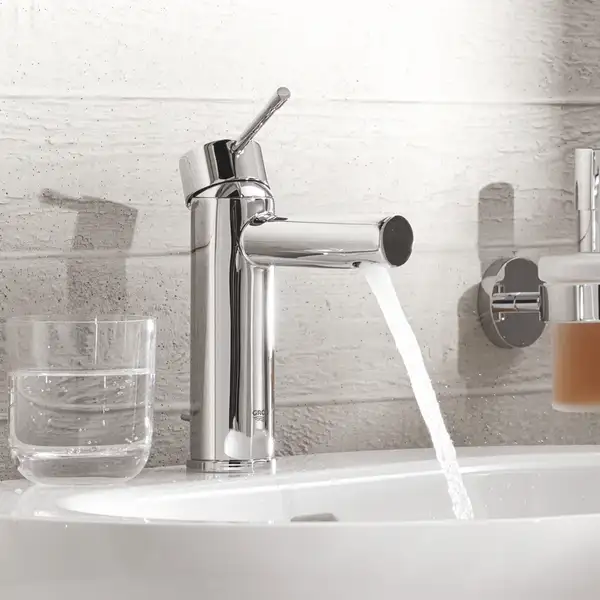 Grohe Essence New Змішувач для раковини S-розмір, хром (32898001)