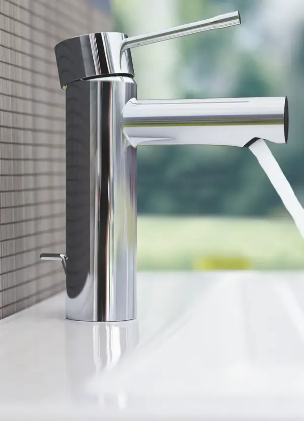 Grohe Essence New Змішувач для раковини S-розмір, хром (32898001)