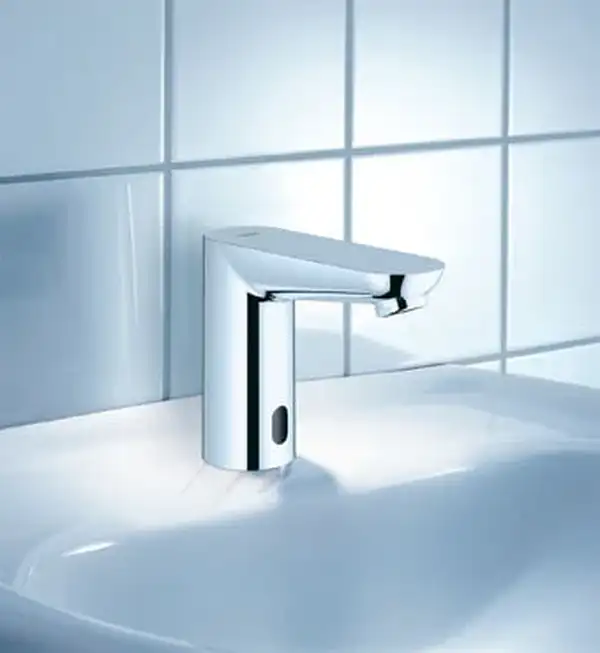 Смеситель электронный для раковины Grohe Euroeco Cosmopolitan E (цвет - хром) (36271000) фото 7 Aquada.com.ua