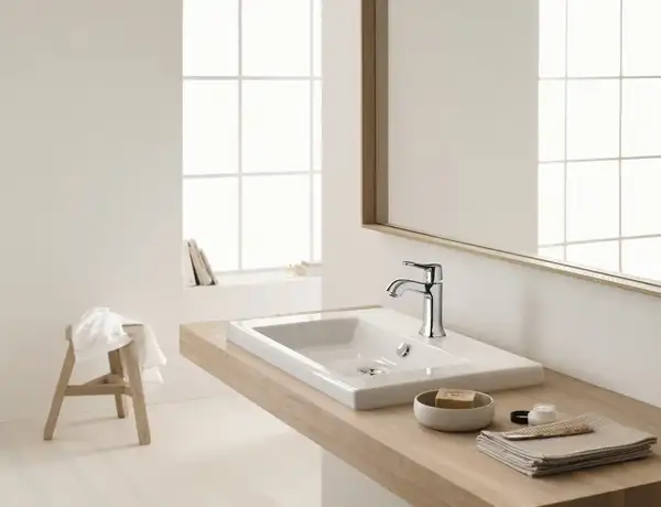 Смеситель для раковины, однорычажный Hansgrohe Metris Classic (цвет - хром) (31077000) фото 3 Aquada.com.ua