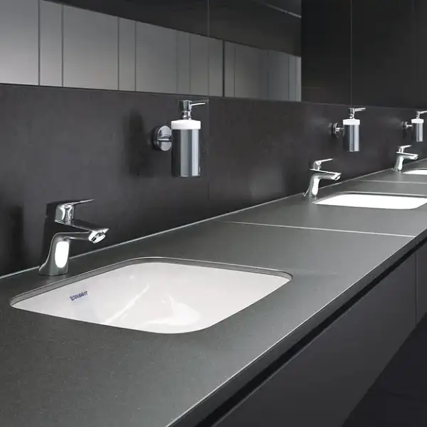 Смеситель для раковины, однорычажный Hansgrohe Logis (цвет - хром) (71071000) фото 2 Aquada.com.ua