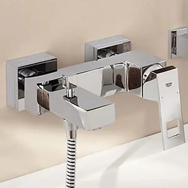 Смеситель для ванны Grohe Eurocube (цвет - хром), с душевым гарнитуром (23141000) фото 3 Aquada.com.ua