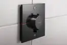Душова система прихованого монтажу Hansgrohe Pulsify Ø260 мм із термостатом ShowerSelect Comfort E (колір - чорний матовий)  1557224140670