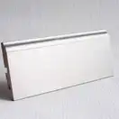 Плінтус з МДФ, 82x15x2400 форма P4 Срібний Сатин, Lucciano, Італія (500AMC82SSKP4)