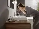 Смеситель для раковины Hansgrohe Vivenis (цвет - хром), с донным клапаном (75020000) фото 2 Aquada.com.ua