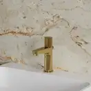 Omnires Contour Смеситель для умывальника, золото (CT8010GLB)