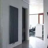 Стальной трубчатый радиатор Zehnder Charleston Black Matt (2180-16 0557)