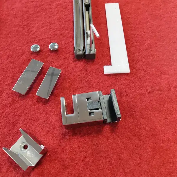 Koer SR SD01 Дверь в нишу, прозрачное стекло, хром (KR5380)