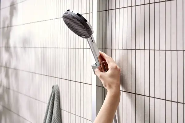 Hansgrohe Raindance Alive Q Душевая система, хром (24580000)