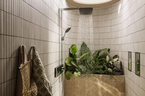 Hansgrohe Raindance Alive Q Душевая система, хром (24590000)