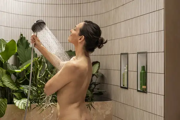 Hansgrohe Raindance Alive Q Душевая система, хром (24620000)