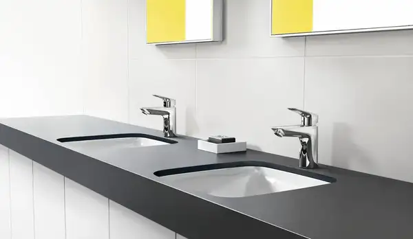 Душевая система Hansgrohe Crometta E 240 1jet Showerpipe + смеситель для раковины Hansgrohe Logis (27284000+71100000) фото 5 Aquada.com.ua