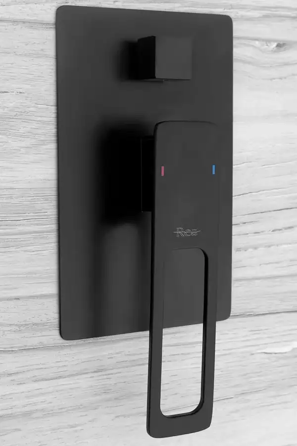 Душевой гарнитур скрытого монтажа REA SOHO BLACK черный матовый (REA-P5632)
