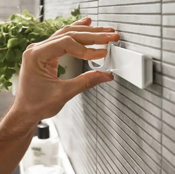 Гачок для рушників Hansgrohe WallStoris тонкий (2 штуки) 3,9 x 3,2 x 1,0 см, Matt White (27929700)
