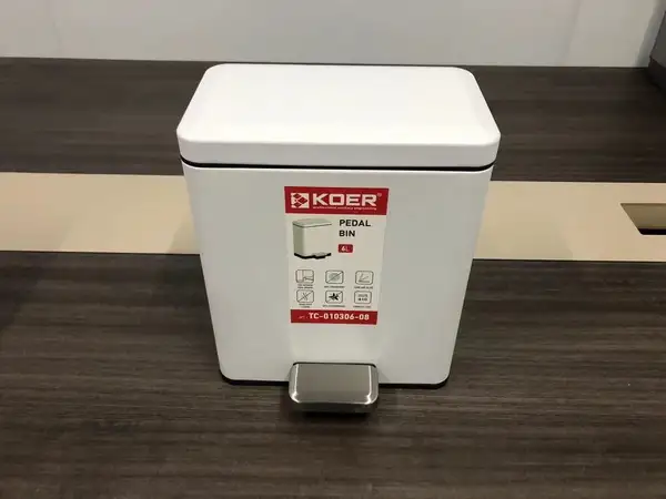 Відро для сміття з плавним закриттям прямокутне Koer TC-010306-08 6 л колір білий (KR5601)