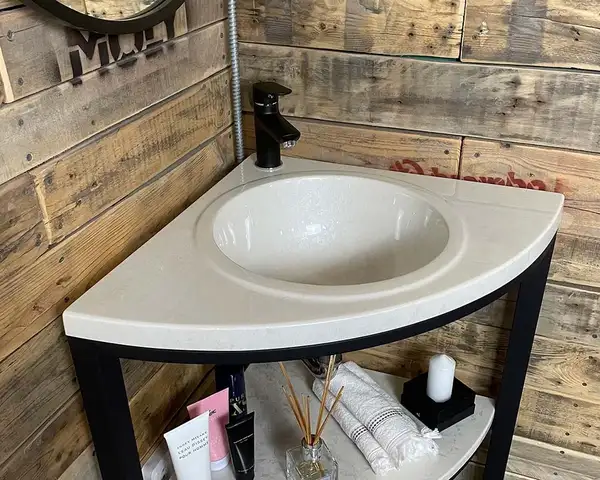 Snail Тумба «Ламма» з умивальником «Роксана»/камінь А100М Білий МАТ (550LOFT110A100M)