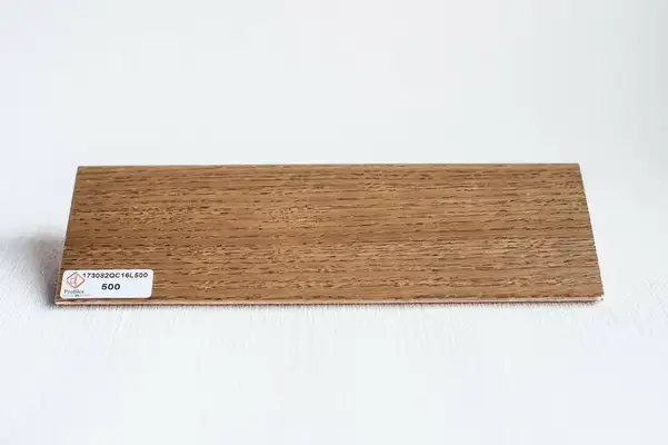 Плінтус 82x16 мм, шпон нат. дерева 500, Lucciano (173082QC16L500)