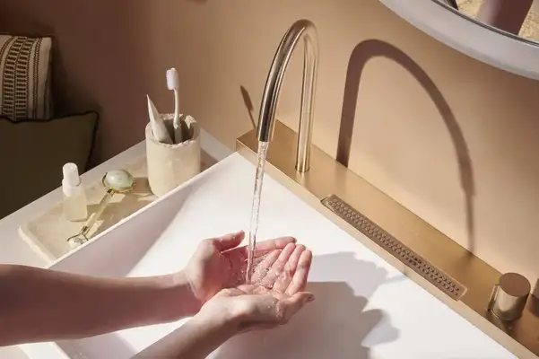 Раковина Hansgrohe Avalegra AquaUnit 58 х 47,5 х 10 см, без переливу, з функцією QuickClean+, із змішувачем, Brushed Bronze  22472140