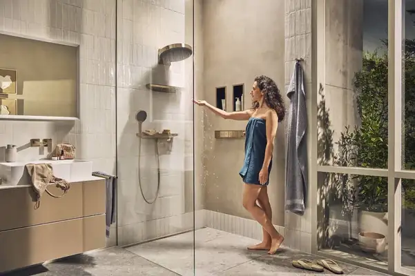 Лійка для душу Hansgrohe Rainfinity 130 3jet EcoSmart (колір - шліфована бронза) 26865140