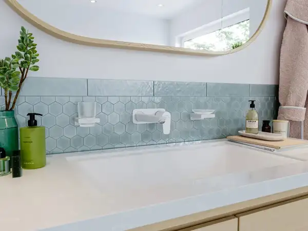 Стакан для жидкого мыла подвесной Hansgrohe AddStoris, белый матовый/стекло матовое (41749700) фото 3 Aquada.com.ua