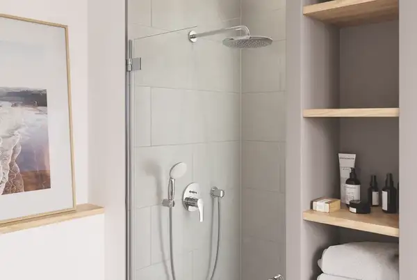 Верхній душ з настінним кронштейном Grohe Tempesta (260000) (26668000)