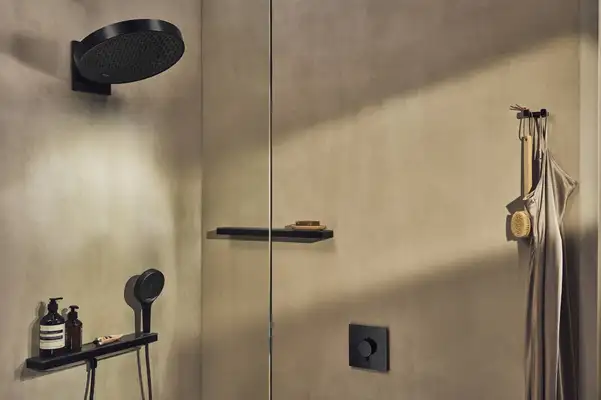 Настенный держатель Porter 500 с полкой правый Hansgrohe Porter E (цвет - чёрный матовый) 26858670
