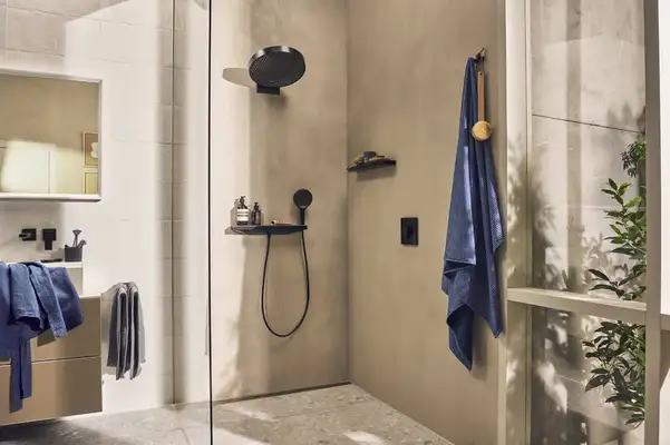 Настенный держатель Porter 500 с полкой правый Hansgrohe Porter E (цвет - чёрный матовый) 26858670