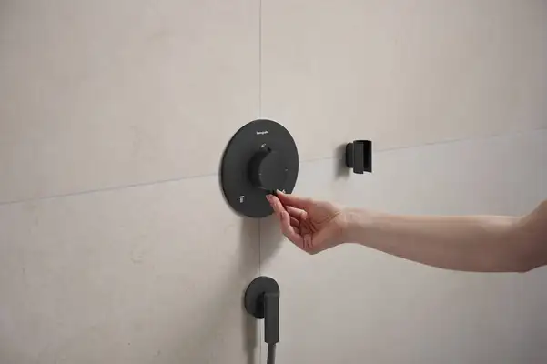 Шлангове приєднання Hansgrohe Fixfit Fine S (колір - чорний матовий)  28882670