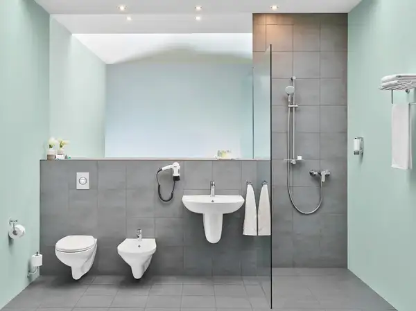 Унітаз підвісний Rimless (безободковий) Grohe Bau Ceramic в комплекті з сидінням Soft Close  39427000 + 39493000